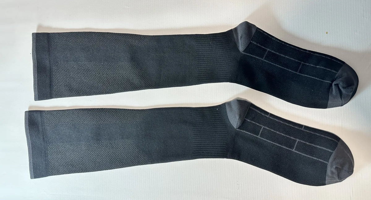 Zyvomart Unisex Knee High Graduated Compression Socks 20-30mmHg
