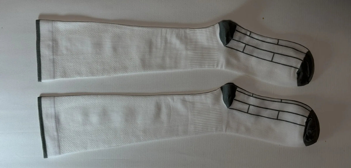 Zyvomart Unisex Knee High Graduated Compression Socks 20-30mmHg